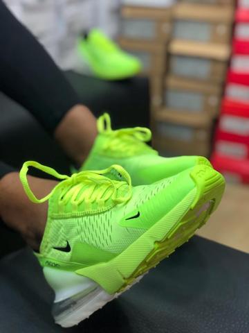 Image of Nike airmax 270 Volt - shop with emmeon